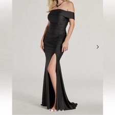 NWT Windsor Dress Black Alicia Off The Shoulder Mermaid Slit Long Maxi Formal