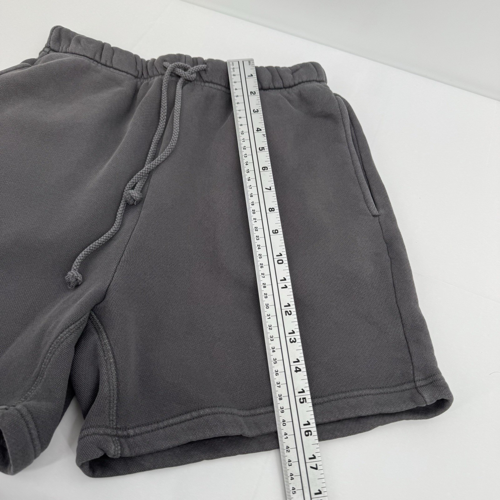 NWT Elwood Core Sweat Shorts Mens S Gray Comfort Organic Cotton