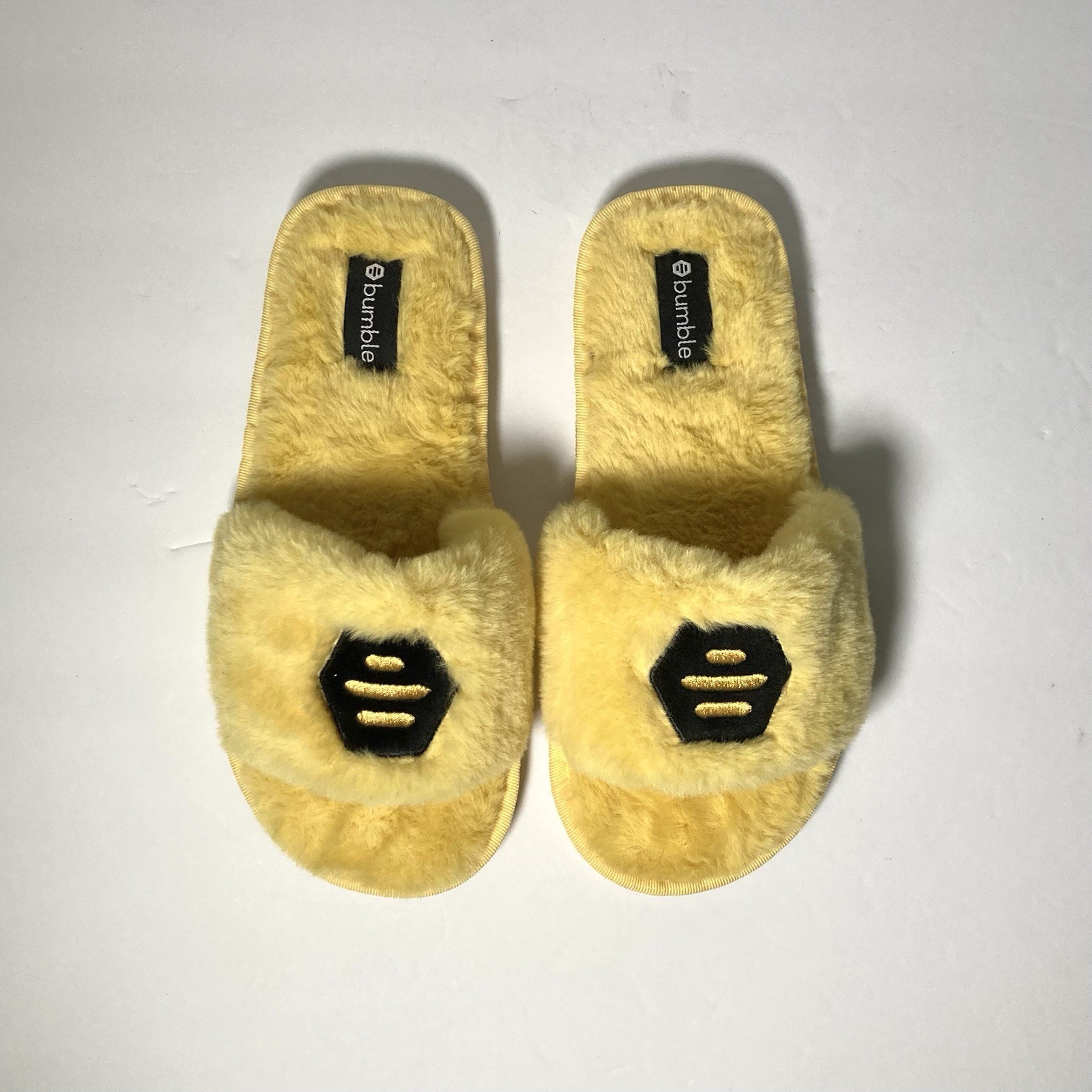 PANTOFOLA D’ORO Pantofole da donna gialle in pelliccia sintetica Bumble App taglia US 7 5 8 5 EURO 38 39
