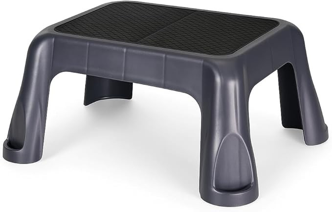 Plastic Step Stool with Stable in-Mold Tread, One-Step Design for Everyday Home