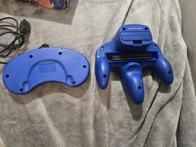 Lot of 7 Nintendo 64 & 1 NES VINTAGE Controllers.NES Controller In Untested