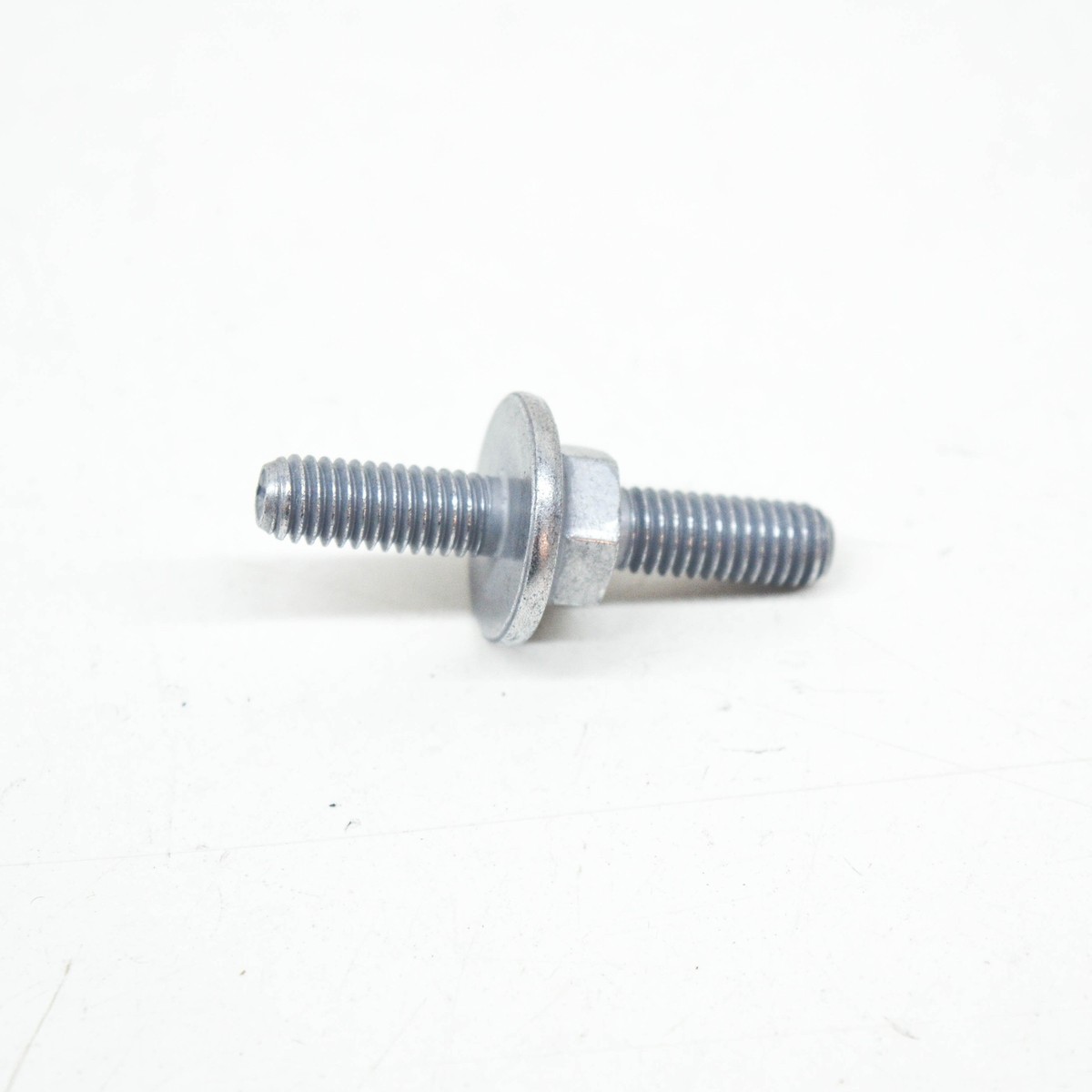 remklauw voorzijde LH 38/36/30mm Audi Q7 - C&C Parts Remonderdelen remklauw voorzijde LH 38/36/30mm Audi Q7 - C&C Parts Remonderdelen