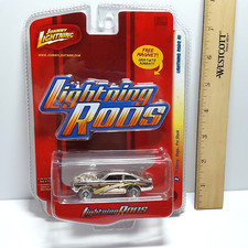 HTF 2007 Johnny Lightning Rods Chrome 1971 CHEVY VEGA PRO STOCK w/ Magnet