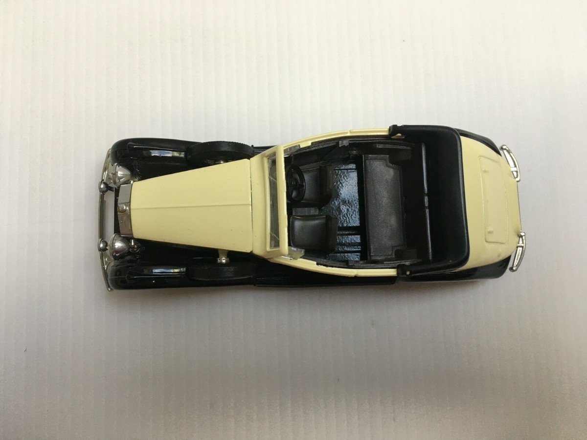 Miniature Solido 1/43 Rolls Royce 1939 - Âge D'Or N°46 - Argent/Noir - Neuf Sous Boîte