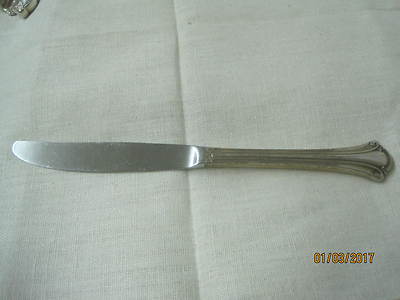 Vintage 1985 Wallace International Deep Silver plate Dinner Knife Serenity