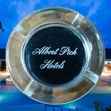 Vintage Albert Pick Hotels Chain Ashtray Glass Tobacco advertising Smoking 