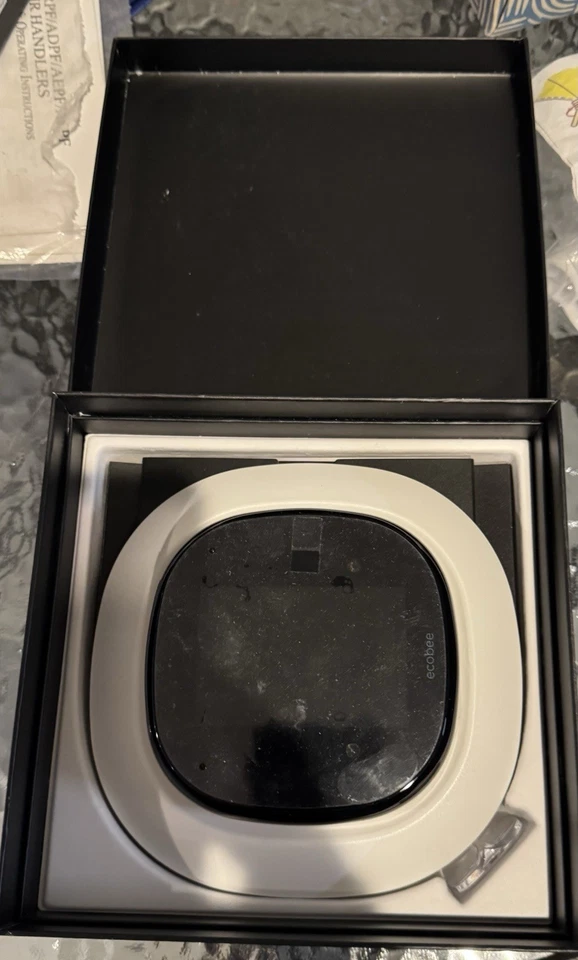 Ecobee 4 Smart Programmable Thermostat - Alexa/HomeKit/SmartThings EB-STATE4-01 - Image 2 of 2