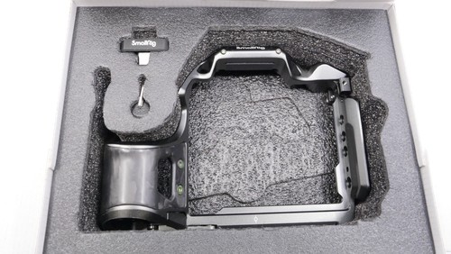 Sony Alpha a7R V - 29.220 scatti - fotocamera originale + custodia smallrig - rivenditore - Foto 2 di 18
