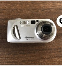 Sony Cyber-shot Digital Camera - FOR PARTS OR REPAIR Lens Error / Powers On