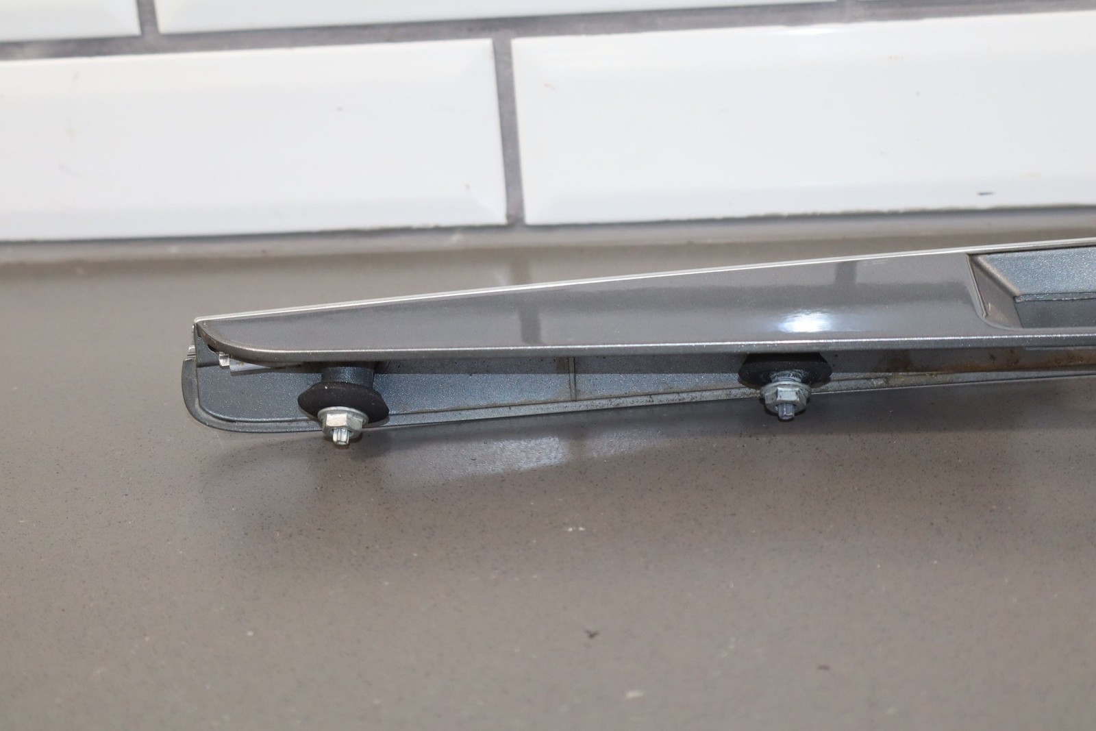 Maybach 57 2007 Tail finish panel