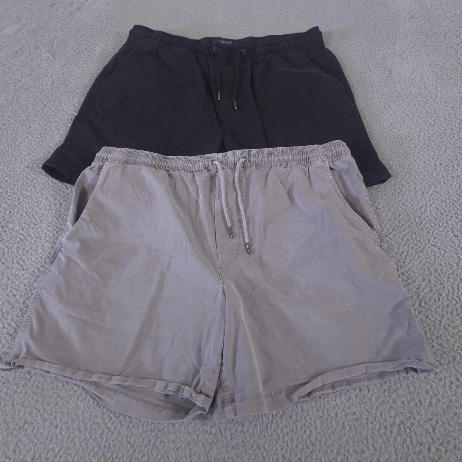 LOT OF 2 American Eagle Shorts Mens L Black Grey Flex Elastic Waist Chino Preppy