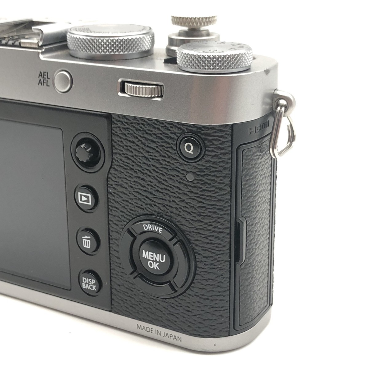 Fujifilm X100F シルバー 純正ワイコン付 他おまけ多数 FUJIFILM X100F シルバーの出品 | ONE SCENE（ワンシーン）