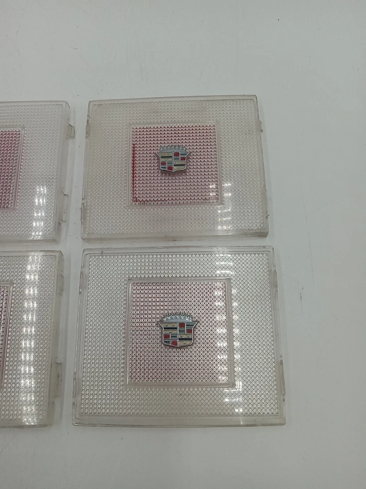 Cadillac Brougham DeVille Fleetwood 1977-92 cubierta de lente de luz de puerta interior OEM Foto 3 de 4