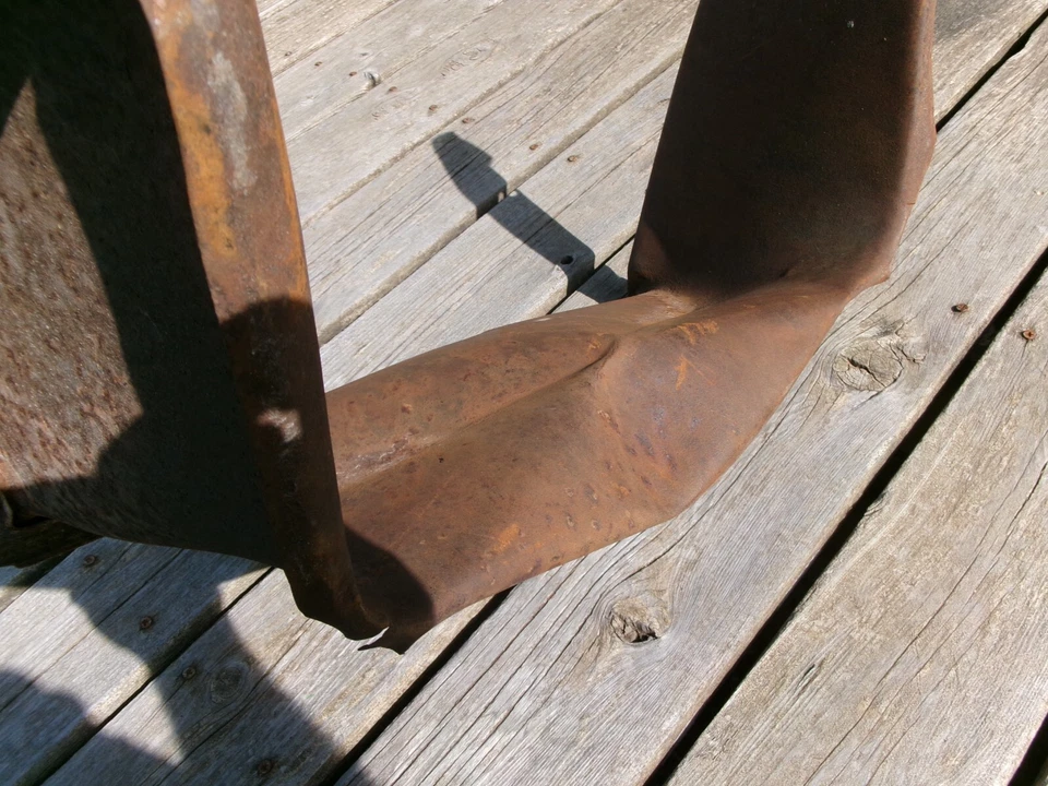 Chevrolet Master Eagle 1933 parrilla inferior faldón cupé sedán Foto 4 de 4