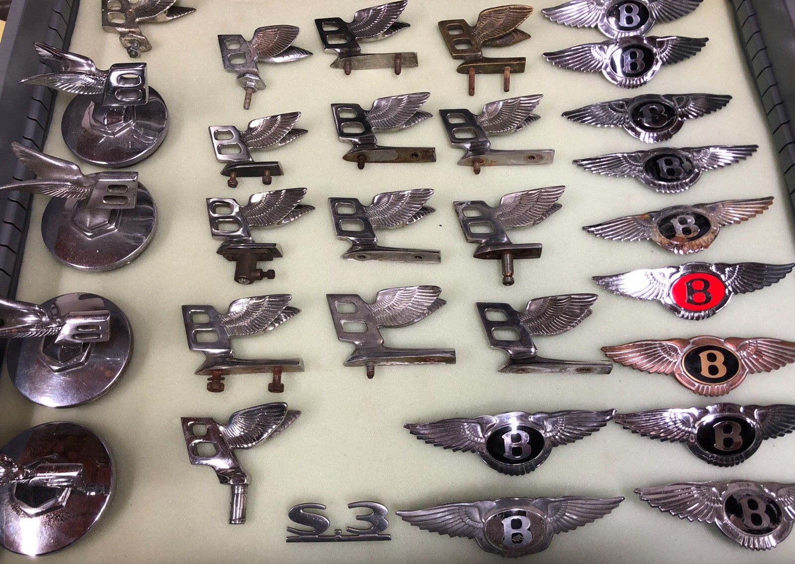 ROLLS ROYCE CLOUD BENTLEY TREAD PLATE. WORLDS LARGEST USED CLOUD PARTS INVENTORY
