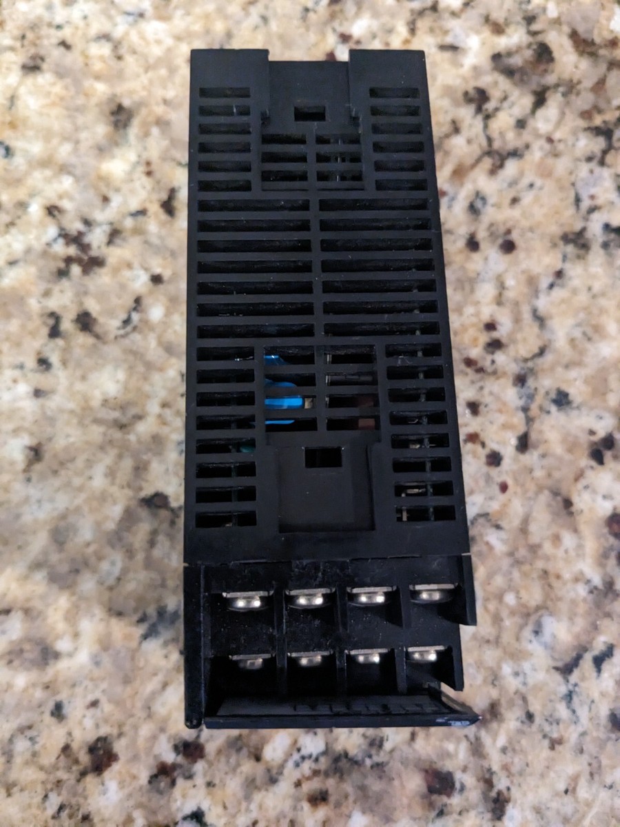 YOKOGAWA SIGNAL CONDITIONER JUXTA WH2V A1 2*A 4-20mA 1-5VDC