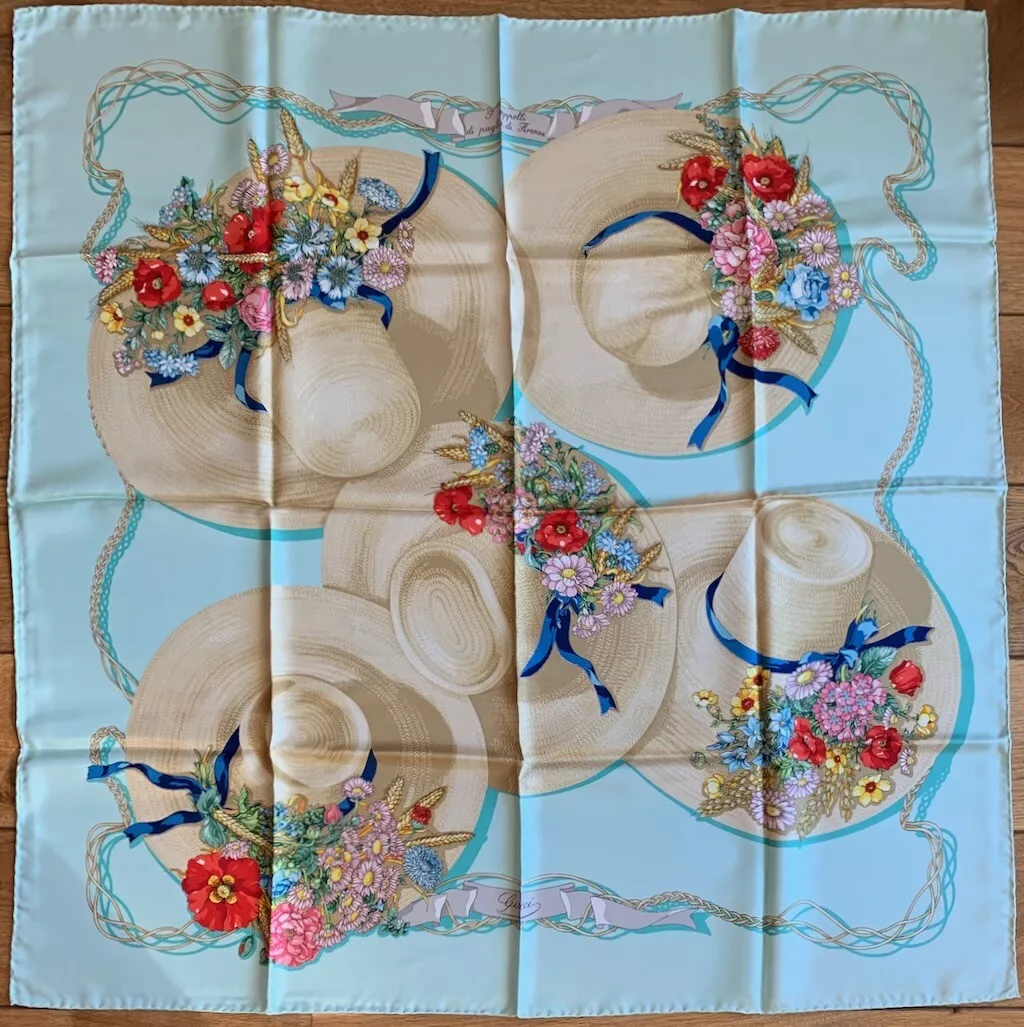Vintage GUCCI Tuch/Foulard/Scarf with Hats 