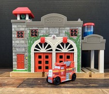 Rare Thomas Friends Wooden Deluxe Fire Station Lights Sounds Flynn READ