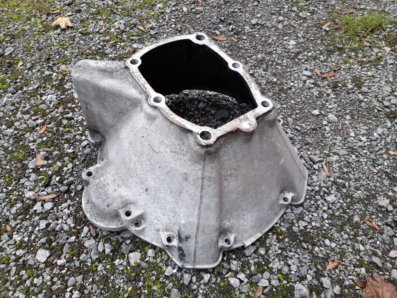 Rover SD1 V8 LT77 5 Speed Manual Gearbox Bellhousing Genuine