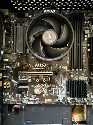 MSI B450M PRO-VDH V2 MicroATX AM4 Mainboard Combo mit AMD Ryzen 5 3600