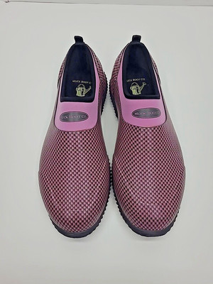 Muck Boot Shoes Women's Size 10/ 10.5 New w/out Tags Waterproof Gardening Shoes