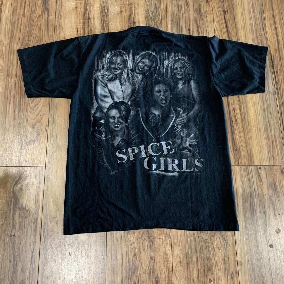 Vintage 90s Helloween Spice Girls Rap Tee Boot T-Shirt Men's Vintage 90s Helloween Spice Girls Rap Tee Boot T-Shirt Men's