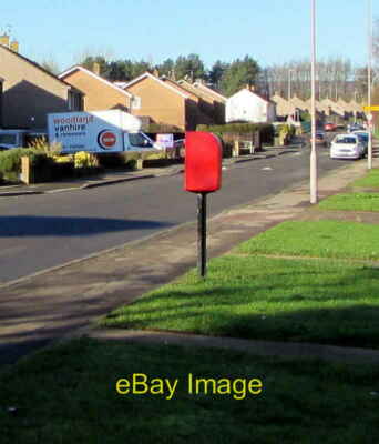 Foto 6x4 Queen Elizabeth II Briefkasten, Sandy Lane, Caldicot A Woodland Van c2020