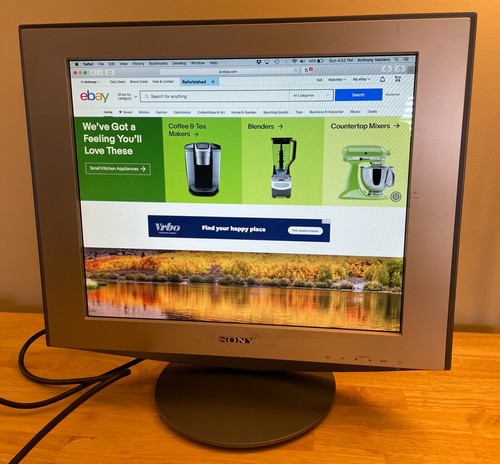Sony SDM-HS74P 1280x1024 17" LCD Monitor Tested and Works VGA DVI Input  - Picture 1 of 12