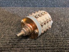 Beechcraft King Air Switch, Part# MS25002-4 Beechcraft King Air Switch, Part# MS25002-4