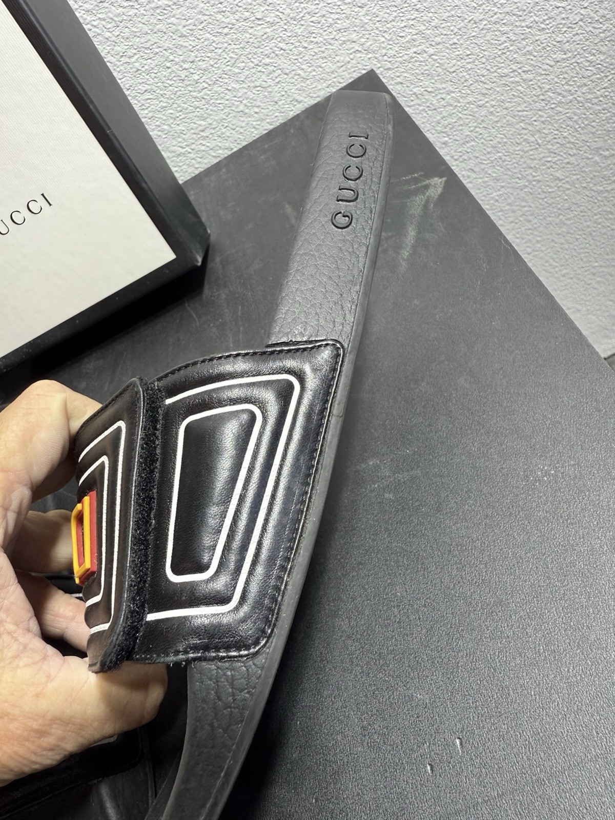 Gucci Black Slides Size 8 RARE Spelled Out Letters (authentic) Slightly Used image 5