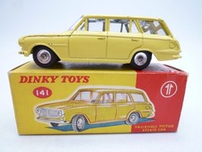 VINTAGE DINKY TOYS 141 VAUXHALL VICTOR ESTATE CAR IN ORIGINAL BOX 1963