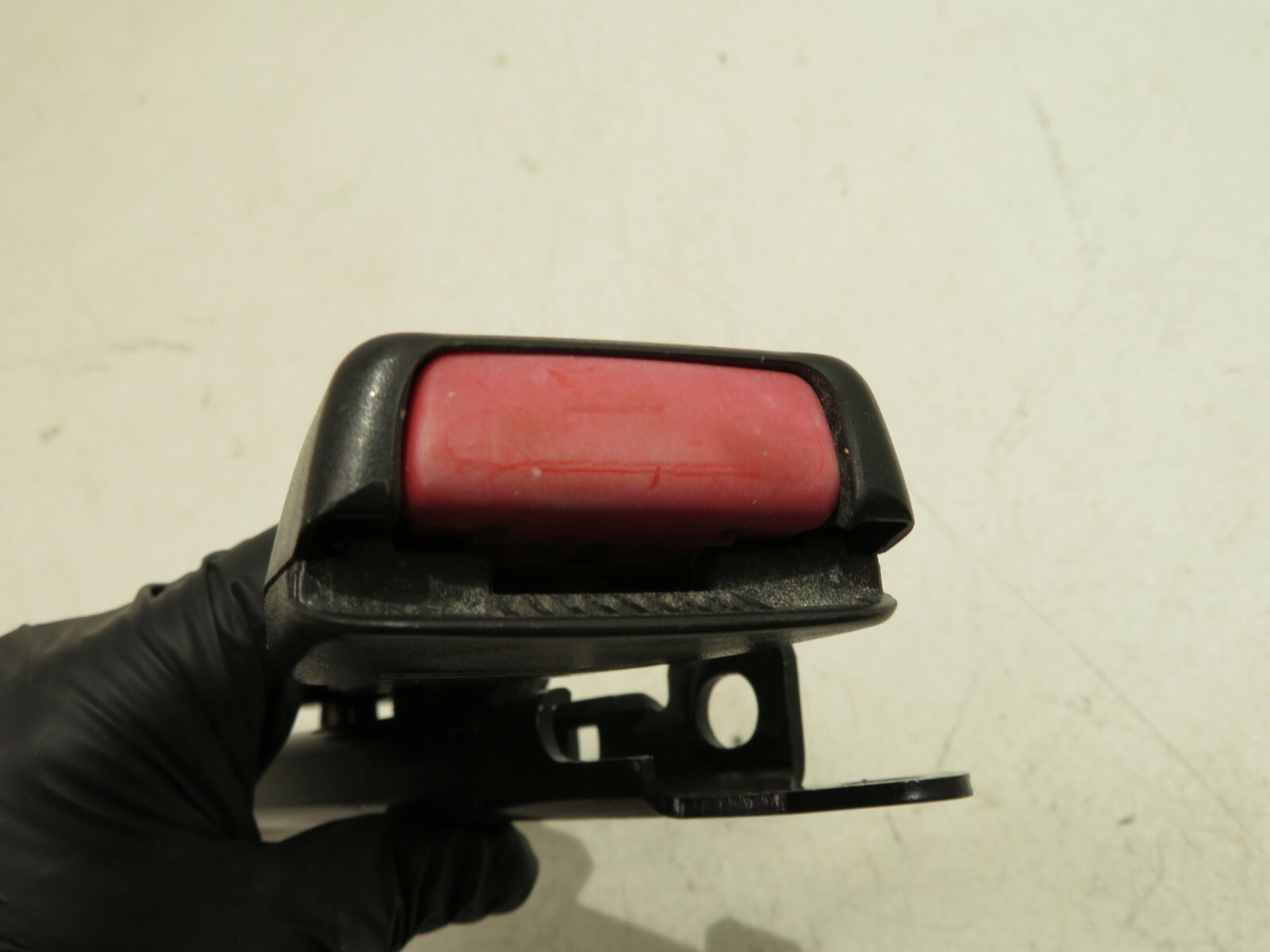 1999-2004 BENTLEY ARNAGE REAR RIGHT PASSENGER SIDE SEAT BELT BUCKLE SAFETY OEM
