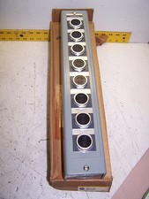 NEW ALLEN BRADLEY 800H-8HX 8 PUSHBUTTON STATION HEAVY DUTY W/BLACK FLUSH BUTTONS