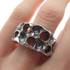925 Sterling Silver Vintage Hammered Finish Modernist Oxidized Ring Size 9