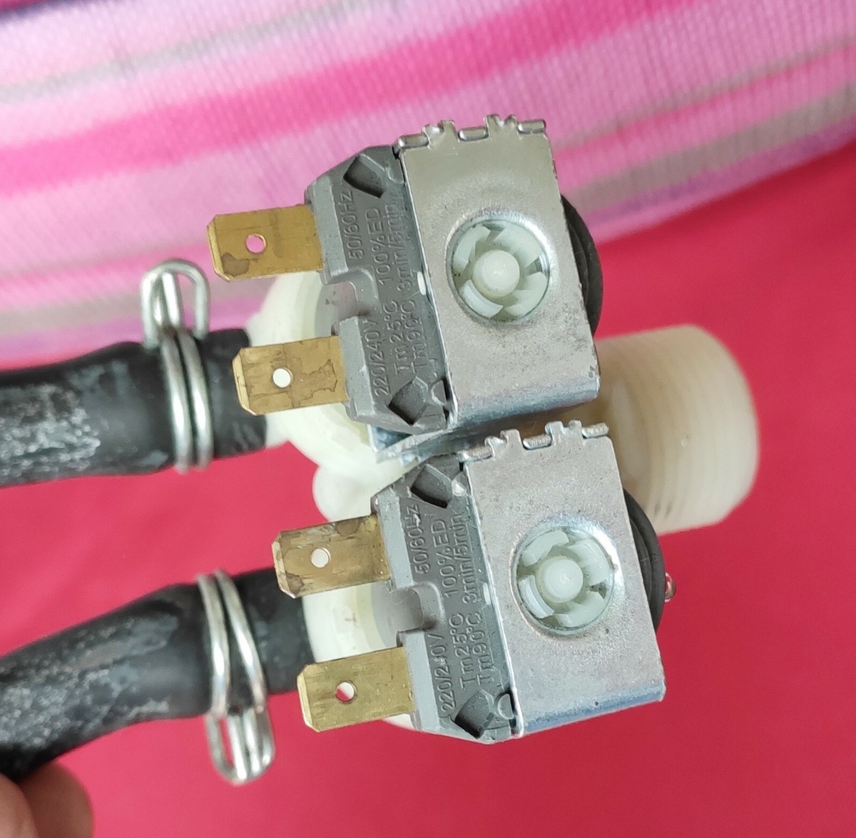 Electrovanne Double 2 Voies C-153/08 (33490059) – Pour Lave-linge Saba/Candy/Beko – Occasion