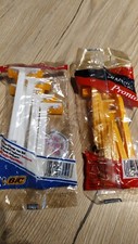 5 Wilkinson Sword u. 5 BIC Nassrasierer,