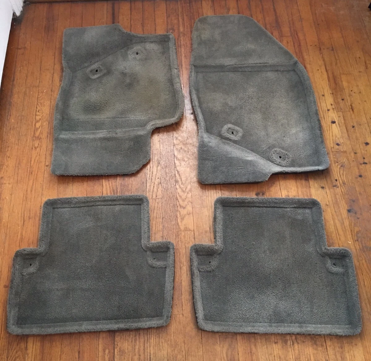 Volvo S60 OEM Stock Floor Mat Carpet Rubber Mats Set of 4 Gray