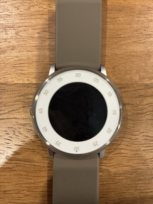 Pebble Time Round Smartwatch E-Paper Display