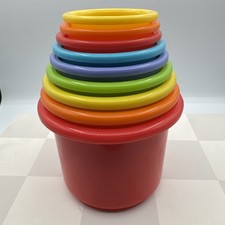 Set of 9 Plastic Stacking Nesting Cups w/ animal faces Great Bathtub Toy Bright
