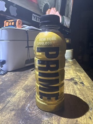 ***Autographed By Logan Paul*** Ultra Rare 1b Gold Prime.  NYC Popup Event