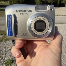 Olympus FE-110 5.0MP Digital Camera Silver 2.8x Zoom USB Video Out W Memory Card