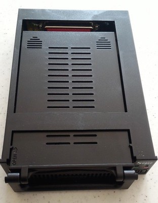 Alesis HD24 compatible 3.5'' ViPower Mobile IDE Hard Disk Rack - Black