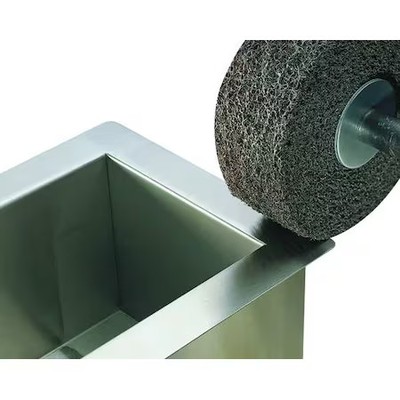 Scotch-Brite 7000120810 Convolute Wheel, Multi-Finishng, 8X2x3, Med