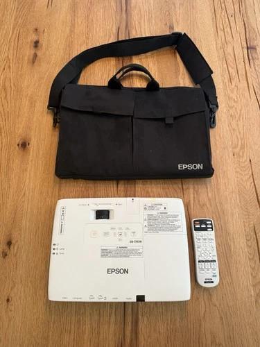 Epson EB-1761W Projector WXGA 3LCD Portable 2600 Lumens - Good Used Condition