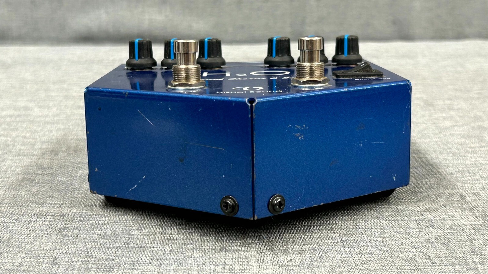 Visual Sound H2o Liquid Chorus V1 Echo / Delay Effects Pedal Free