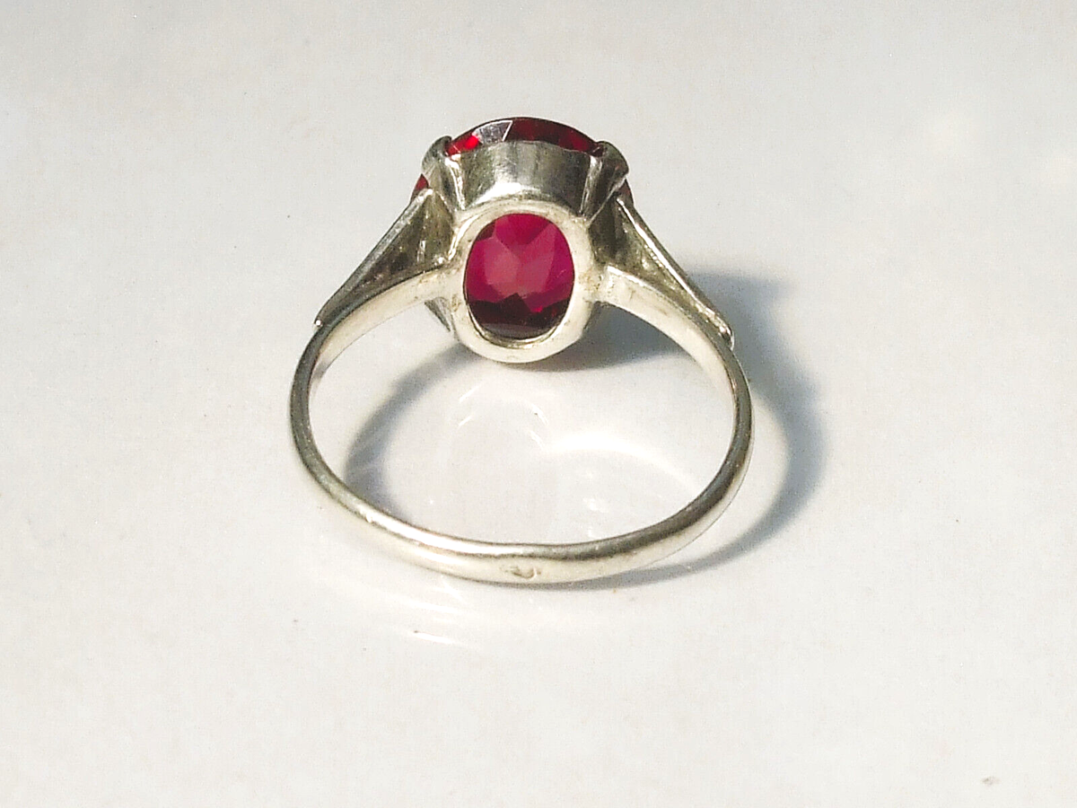 Bague Vintage Corindon Argent 875 – URSS Ancienne – Bijou De Mode