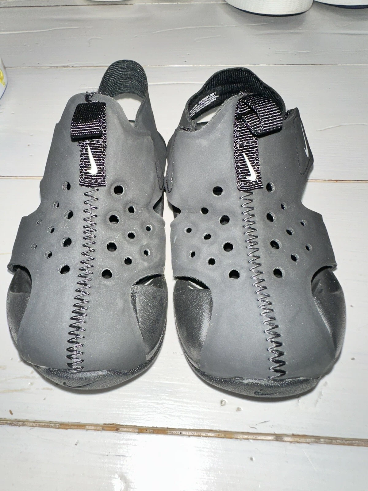 Sandali Nike neri facili da terra e acqua bambino 8