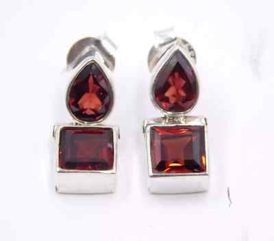 3.80 Gm 925 Sterling Silver Natural Garnet Cut Gemstone Stud Earring 0.60'' M4146