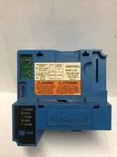 Honeywell RM7897C 1000 Burner Control  JR1 JUMPER INTACT