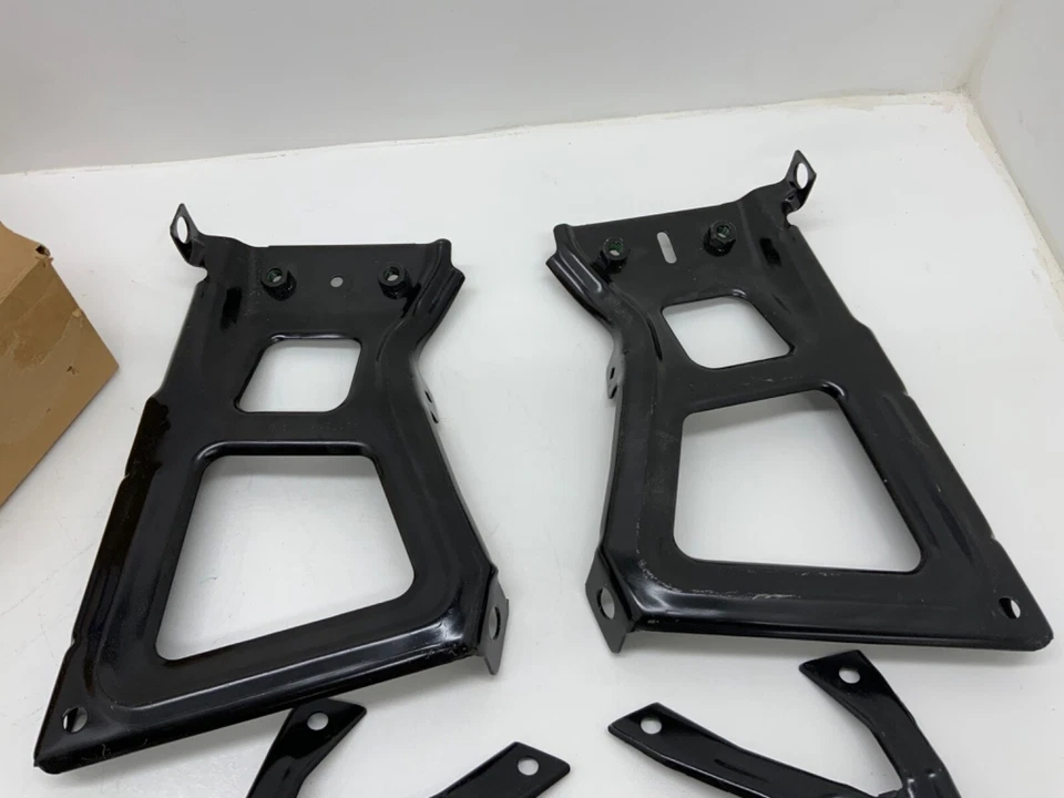 4PCS 2009 2010 2011 2012 - 2019 DODGE RAM 1500 2500 3500 REAR BUMPER BRACKET OEM Foto 4 de 4